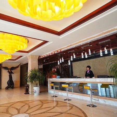 Sunshine Holiday Hotel Liaocheng Eksteriør bilde